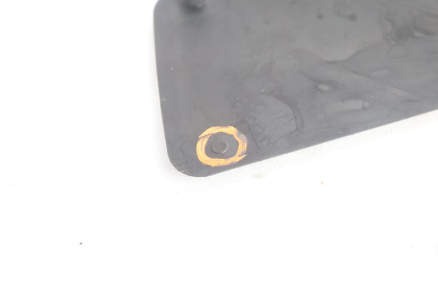 photo de ALFOMBRA PARA PISOS PEUGEOT SATELIS 125 (2006 - 2009) - Características distintivas
