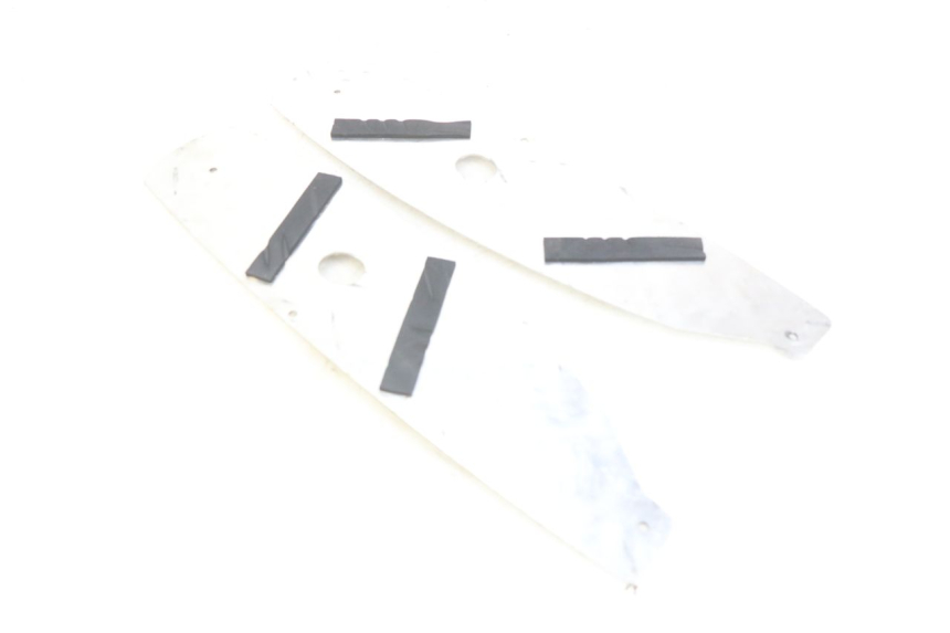 photo de ALFOMBRA PARA PISOS PEUGEOT SPEEDFIGHT 3 AIR 50 (2009 - 2015) - Zoom estado de uso