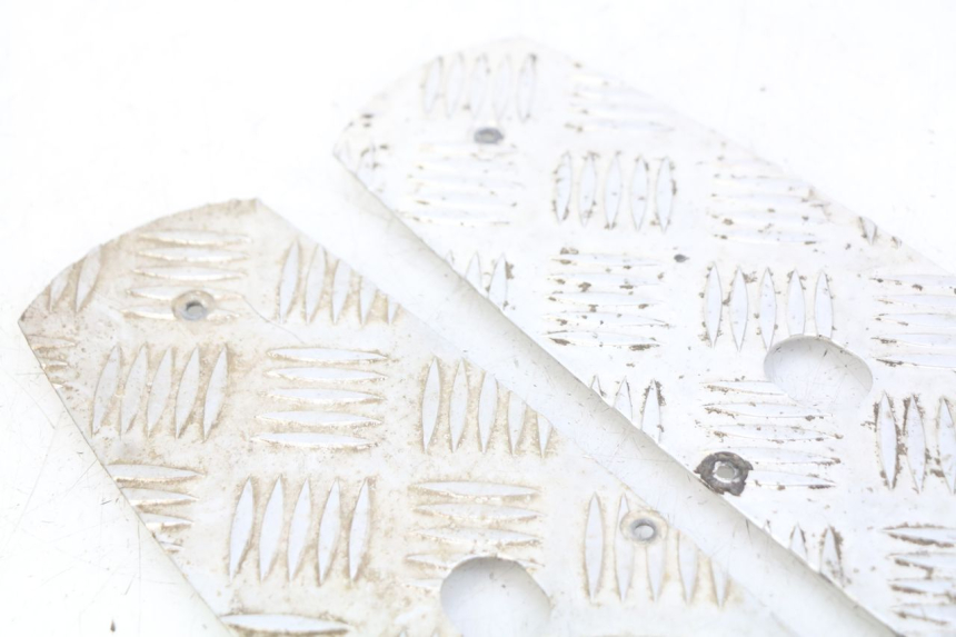 photo de ALFOMBRA PARA PISOS PEUGEOT SPEEDFIGHT 3 AIR 50 (2009 - 2015) - Primer plano técnico