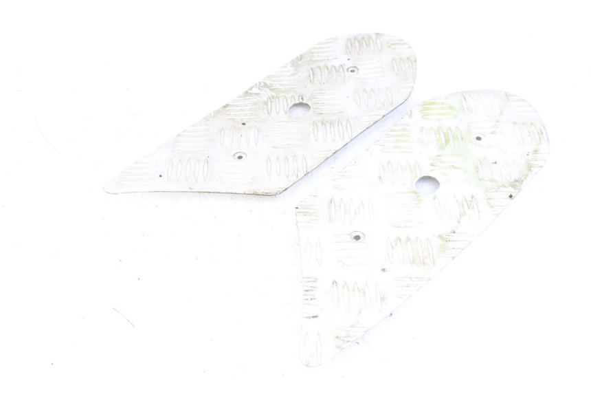 photo de TAPA REPOSAPIES GOMMA PEUGEOT STREETZONE 2T 50 (2014 - 2019) - Vista principal