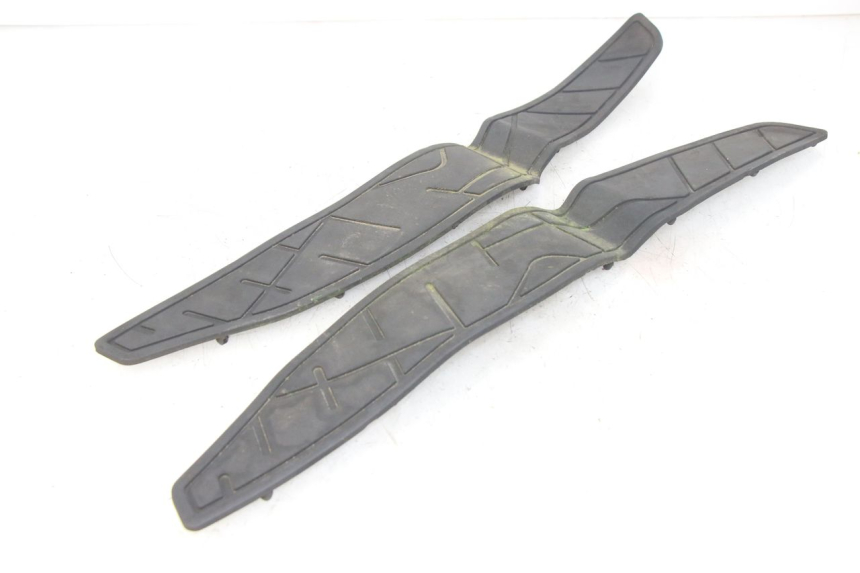 photo de TAPA REPOSAPIES GOMMA KYMCO X-CITING XCITING 400 (2014 - 2018) - Vista principal