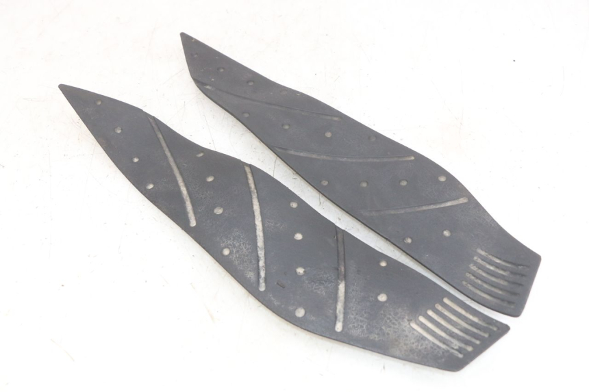 photo de ALFOMBRA DE PASO YAMAHA X-MAX XMAX 250 (2006 - 2009) - Zoom estado de uso