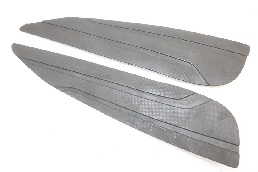 photo de ALFOMBRA DE PASO YAMAHA X-MAX XMAX 125 (2010 - 2013) - Vista principal