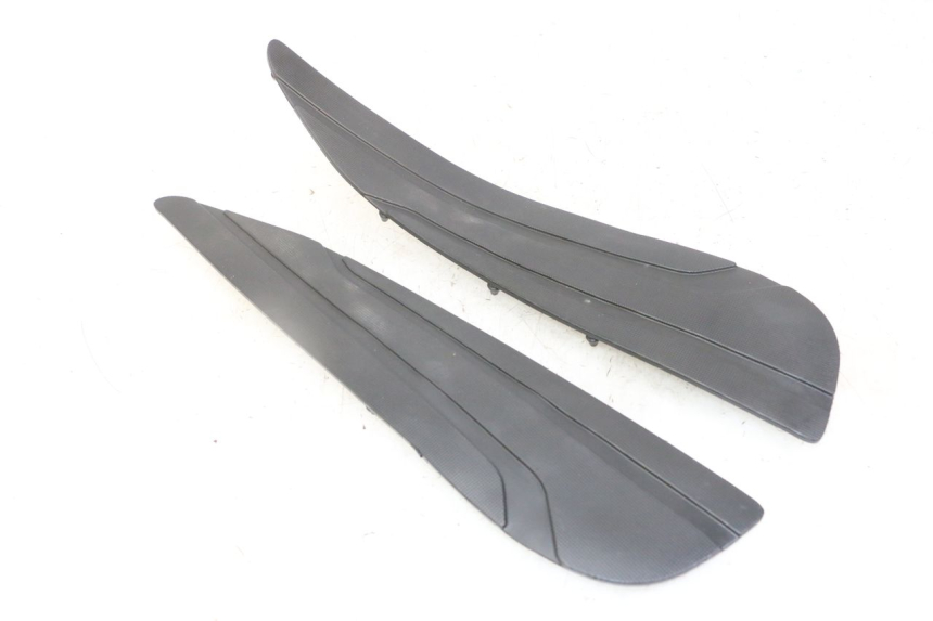 photo de ALFOMBRA DE PASO YAMAHA X-MAX XMAX 125 (2010 - 2013) - Vista principal