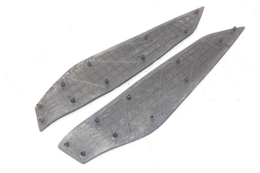 photo de ALFOMBRA DE PASO YAMAHA X-MAX XMAX 250 (2006 - 2009) - Otra perspectiva