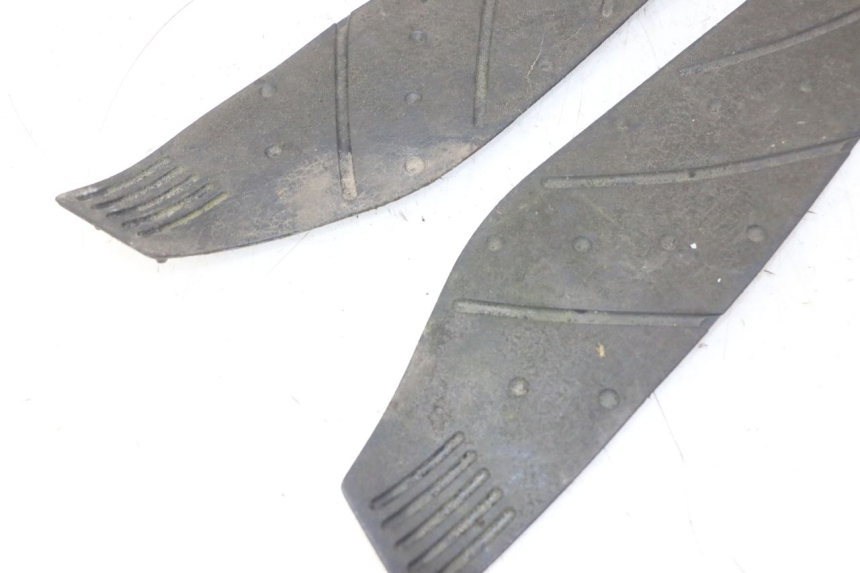 photo de ALFOMBRA DE PASO YAMAHA X-MAX XMAX 250 (2006 - 2009) - Vista general del producto