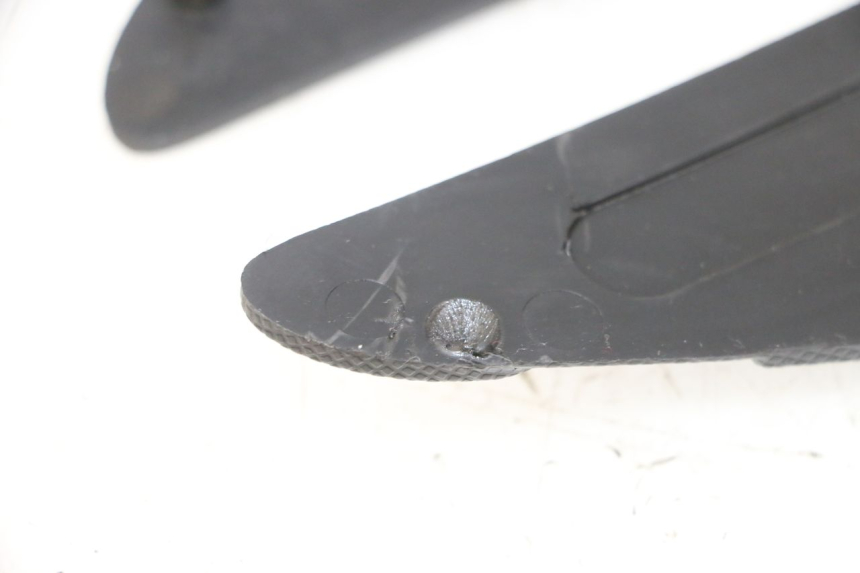 photo de ALFOMBRA DE PASO YAMAHA X-MAX XMAX 125 (2010 - 2013) - Zoom estado de uso