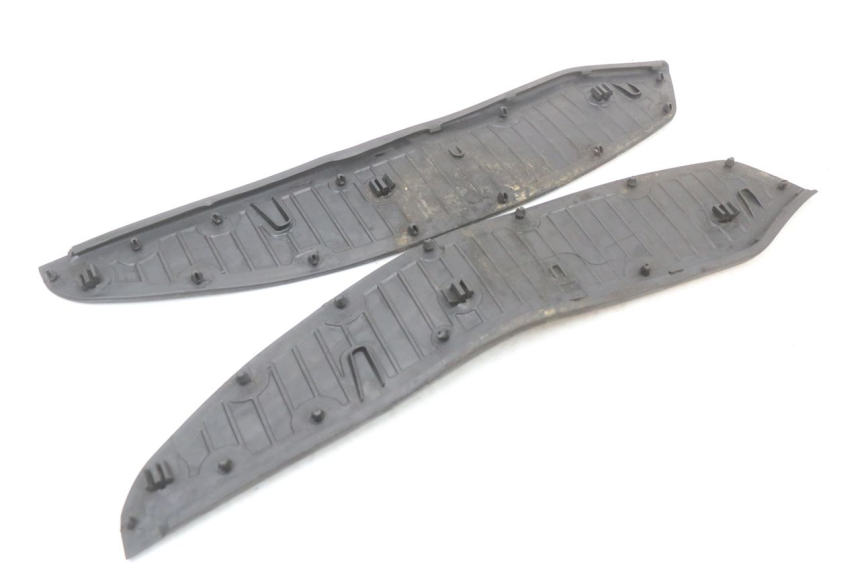 photo de ALFOMBRA DE PASO PIAGGIO X10 125 (2012 - 2017) - Zoom estado de uso