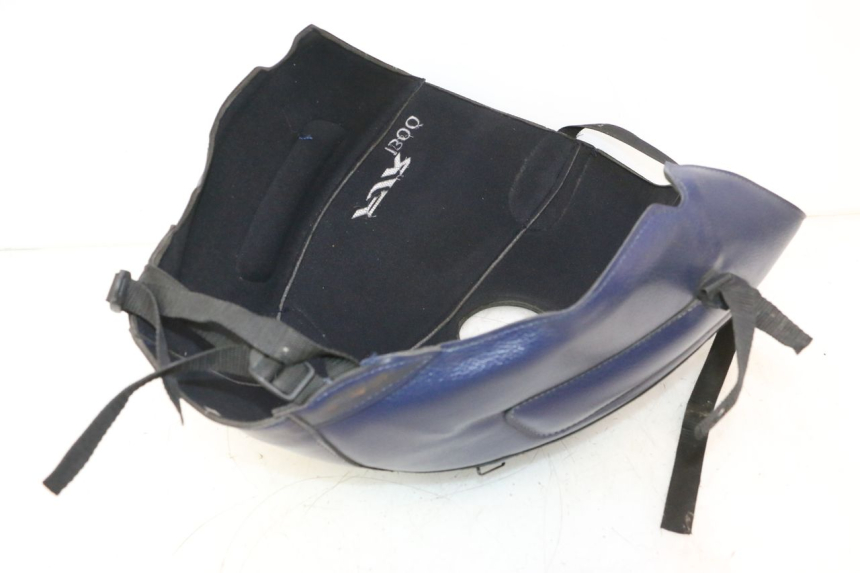 photo de CUBRE DEPOSITOS YAMAHA FJR 1300 (2001 - 2005) - Zoom estado de uso