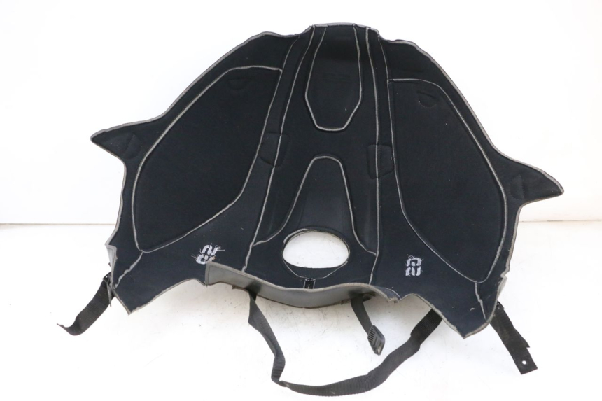 photo de CUBRE DEPOSITOS BMW R GS 1250 (2021 - 2024) - Primer plano técnico