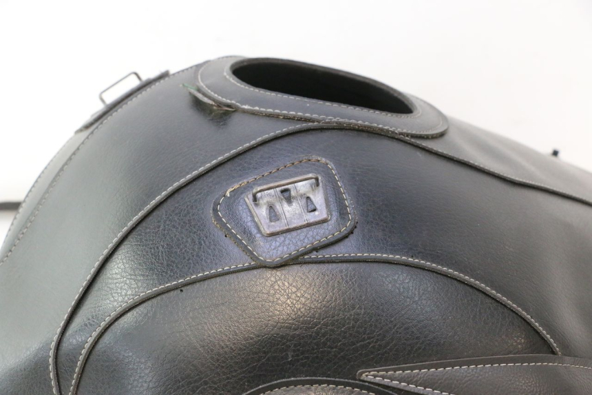 photo de CUBRE DEPOSITOS KAWASAKI ZZR 600 (1995 - 2004) - Otra perspectiva