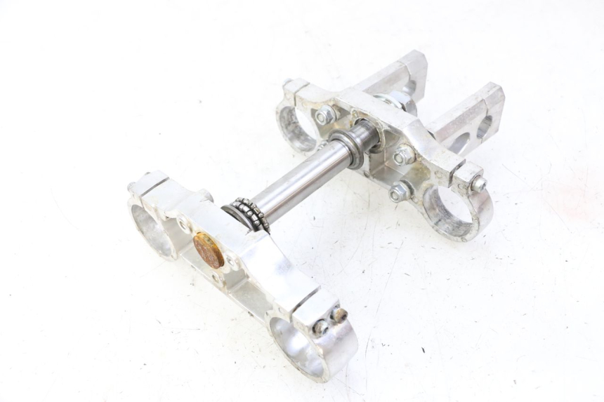 photo de HORQUILLA CCR DIRT BIKE 125 - Detalles de los puntos de fijación