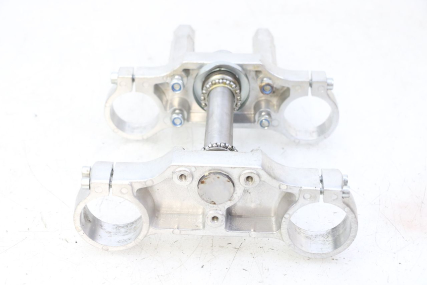 photo de HORQUILLA LONCIN DIRT BIKE 125 - Detalles de los puntos de fijación