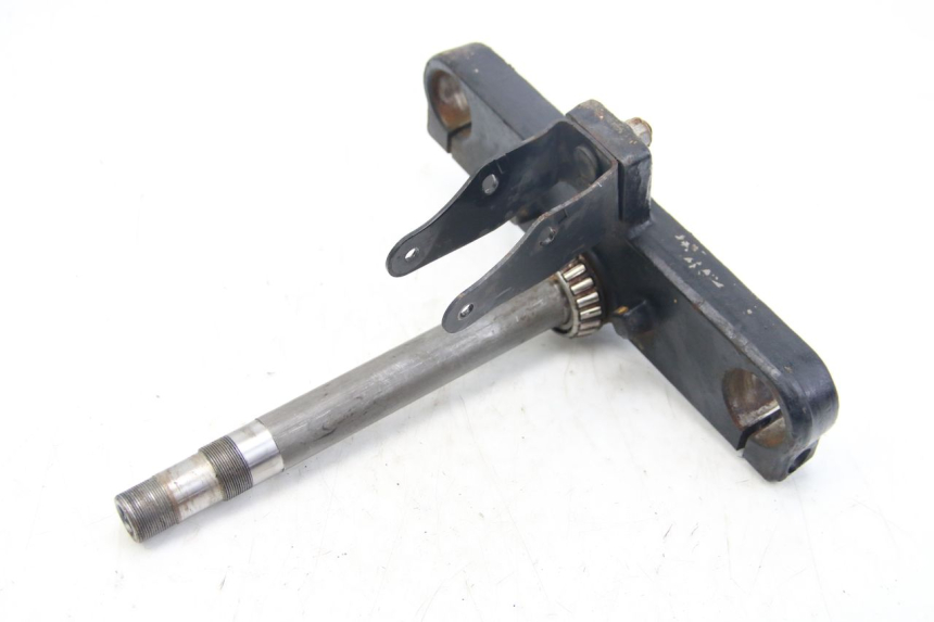 photo de TE HORQUILLA INFERIOR HYOSUNG RT KARION 125 (2003 - 2007) - Primer plano técnico