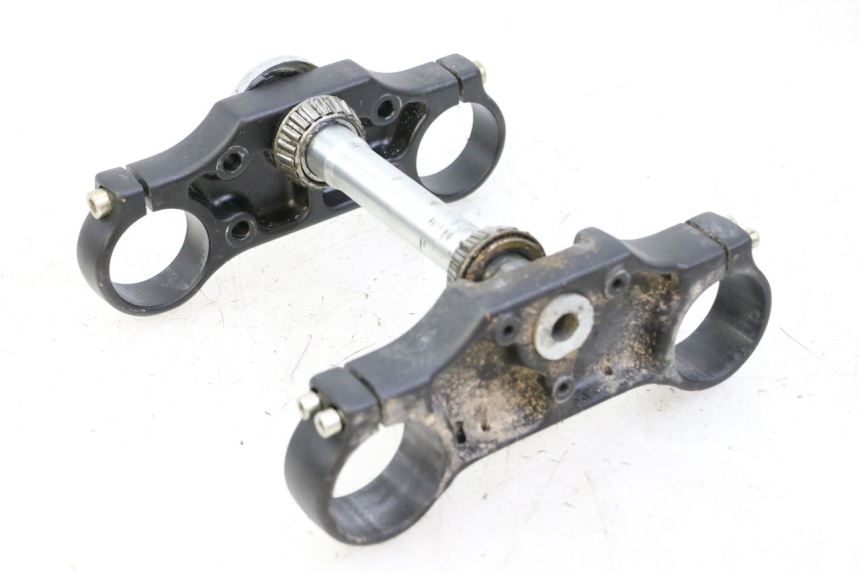 photo de HORQUILLA APOLLO RFZ 125 - Detalles de los puntos de fijación