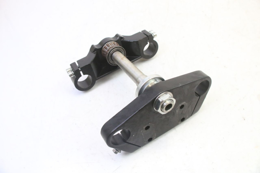 photo de HORQUILLA APOLLO RFZ 125 - Primer plano técnico