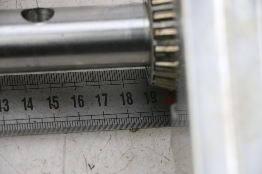 photo de HORQUILLA HARLEY DAVIDSON SPORTSTER XL CUSTOM 1200 (2003 - 2004) - Primer plano técnico