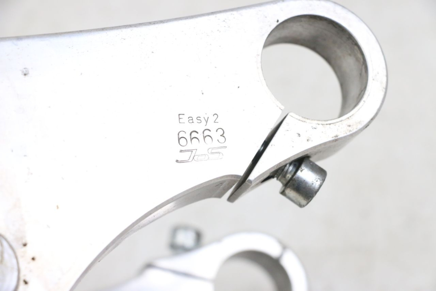 photo de HORQUILLA HARLEY DAVIDSON SPORTSTER XL CUSTOM 1200 (2003 - 2004) - Detalles de los puntos de fijación