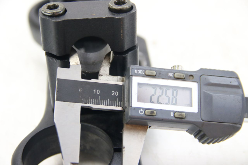 photo de T SUPERIOR DE LA HORQUILLA. ORION AGB37 CRF1 DIRT BIKE 125 (2013 - 2021) - Otra perspectiva