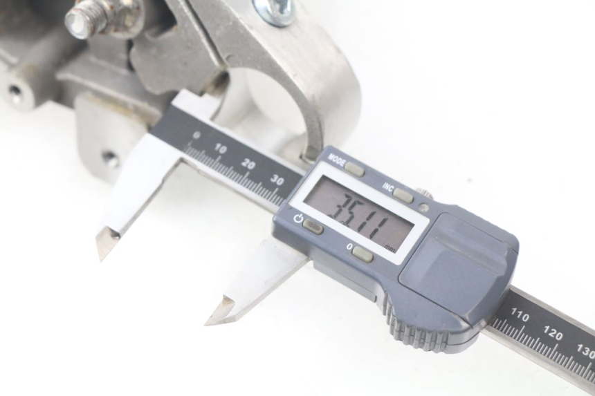 photo de HORQUILLA HYOSUNG AQUILA GV 125 (2009 - 2016) - Zoom estado de uso