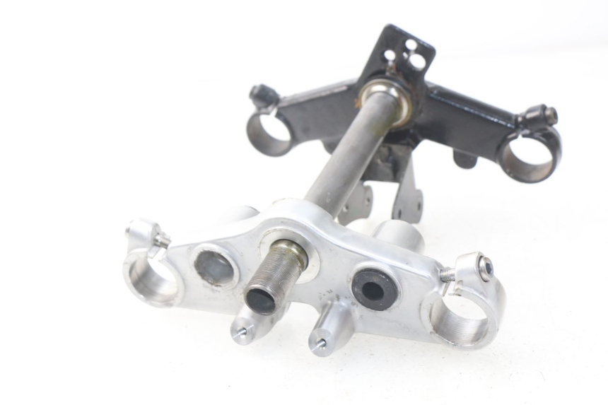 photo de T SUPERIOR DE LA HORQUILLA. HONDA CA REBEL 125 (1995 - 2001) - Estado de la superficie y material