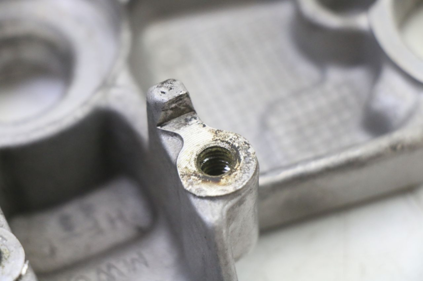 photo de HORQUILLA HONDA CBR RR FIREBLADE 900 (1992 - 1994) - Detalles de los puntos de fijación