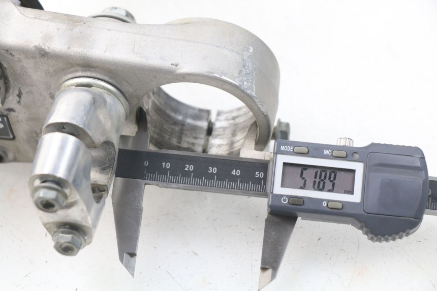 photo de HORQUILLA HONDA CRF CR-F 450 (2005 - 2008) - Otra perspectiva