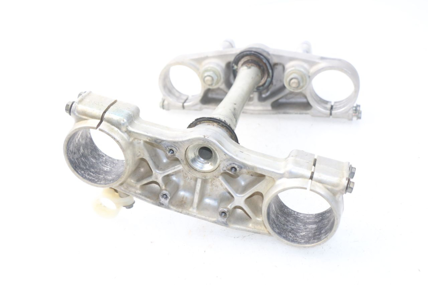 photo de HORQUILLA HONDA CRF CR-F 450 (2005 - 2008) - Detalles de los puntos de fijación