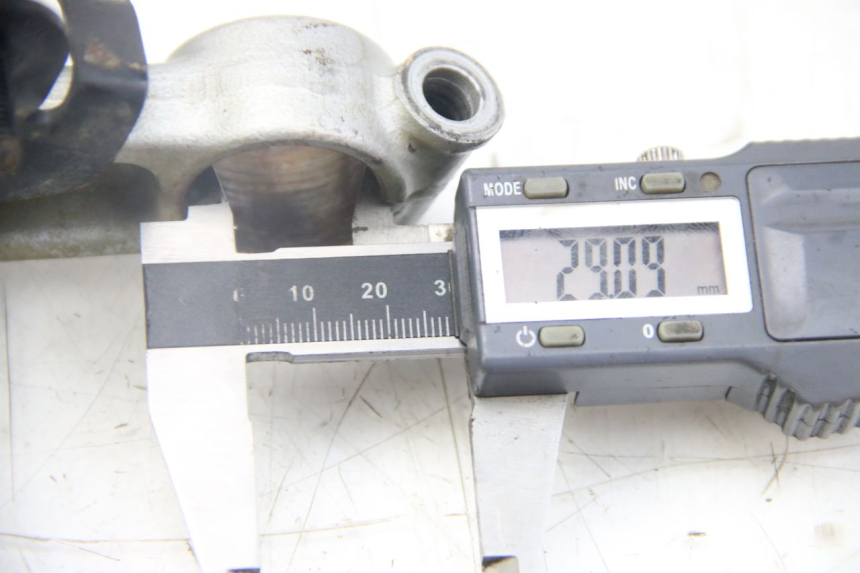 photo de T SUPERIOR DE LA HORQUILLA. HONDA CRF CR-F 100 (2004 - 2013) - Otra perspectiva