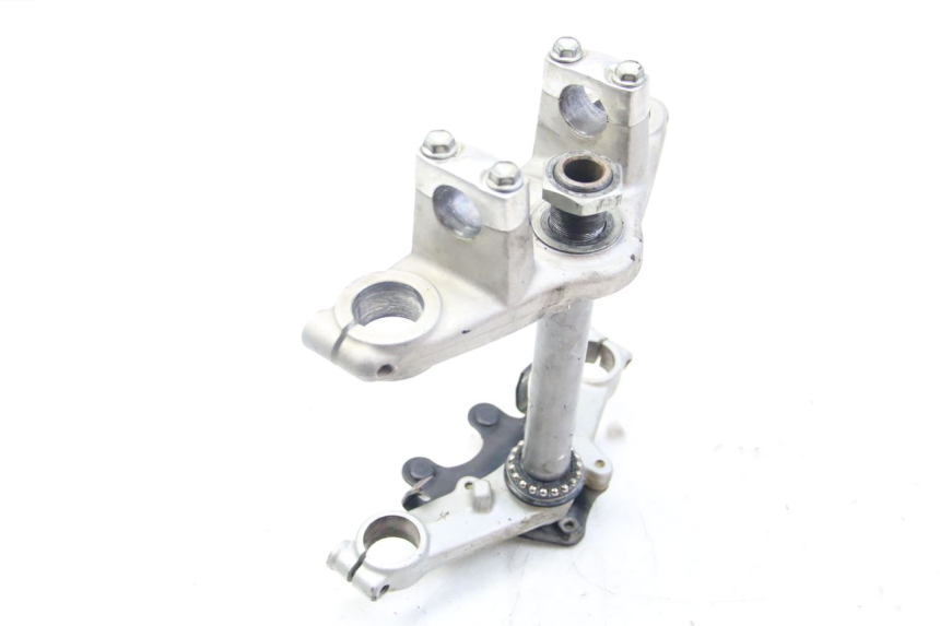 photo de T SUPERIOR DE LA HORQUILLA. HONDA CRF CR-F 100 (2004 - 2013) - Estado de la superficie y material