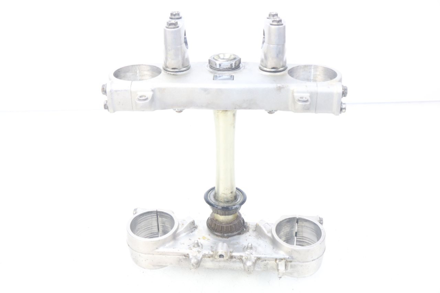 photo de T SUPERIOR DE LA HORQUILLA. HONDA CRF 250 (2016 - 2017) - Primer plano técnico