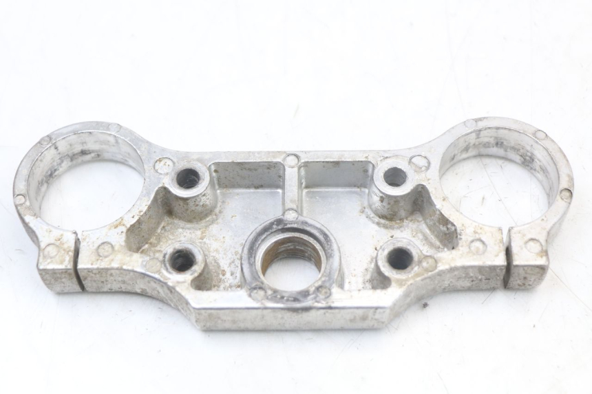 photo de T SUPERIOR DE LA HORQUILLA. LONCIN DIRT BIKE 125 - Detalles de los puntos de fijación