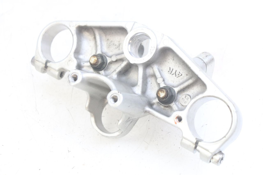 photo de T SUPERIOR DE LA HORQUILLA. YAMAHA FZS FAZER 600 (1998 - 2001) - Otra perspectiva