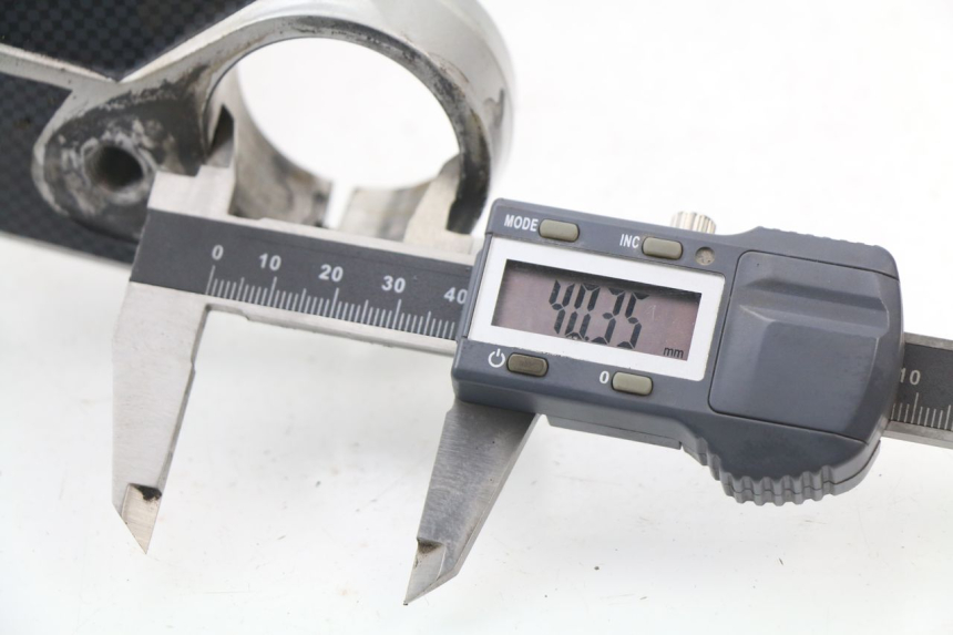 photo de HORQUILLA SUZUKI GSXF GSX F 600 (1988 - 1997) - Primer plano técnico