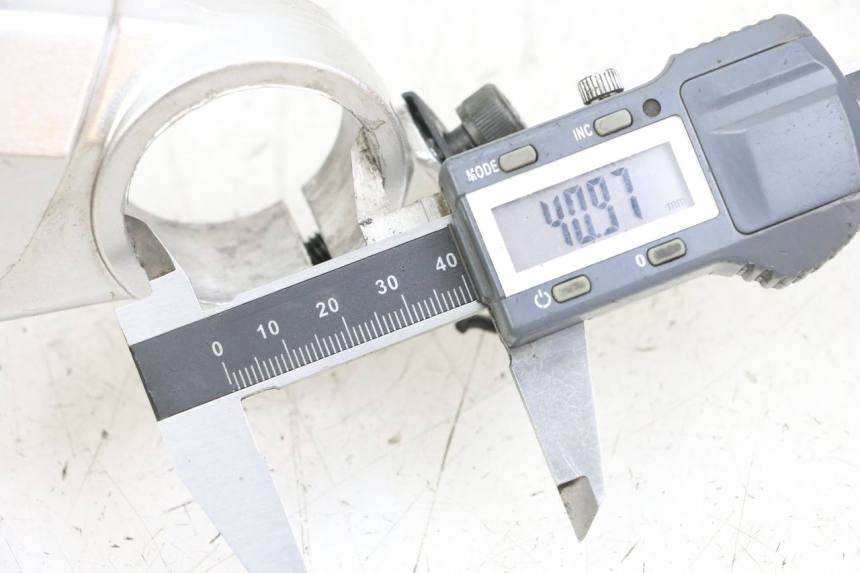 photo de HORQUILLA HONDA CBR F 1000 (1993 - 1996) - Detalle de la pieza