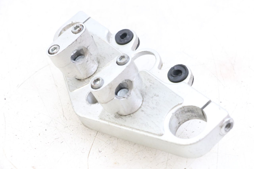 photo de HORQUILLA JINLUN JL HIGHLANDER 125 (2007 - 2015) - Detalles de los puntos de fijación