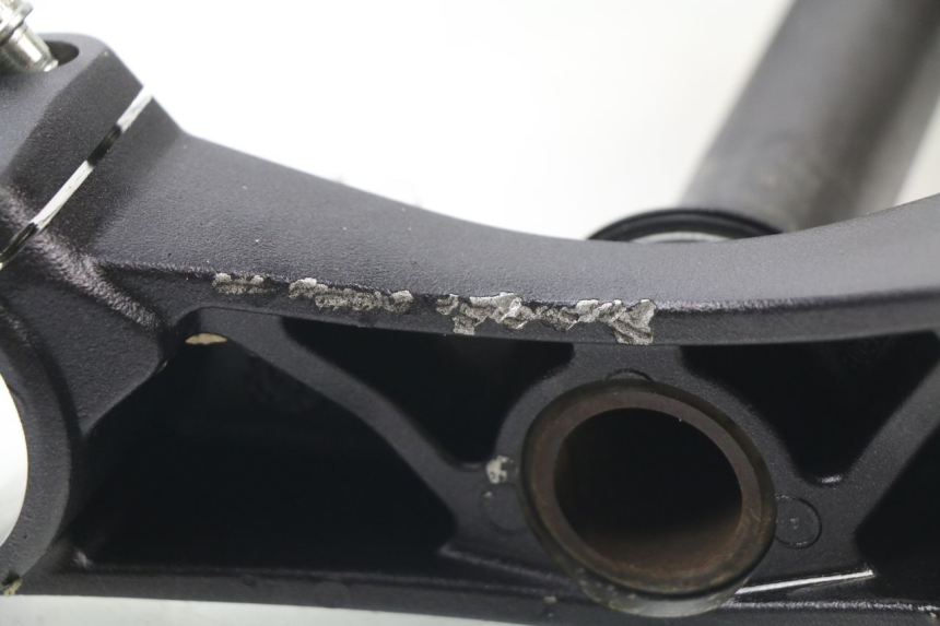 photo de HORQUILLA DUCATI M796 MONSTER 796 (2010 - 2014) - Primer plano técnico