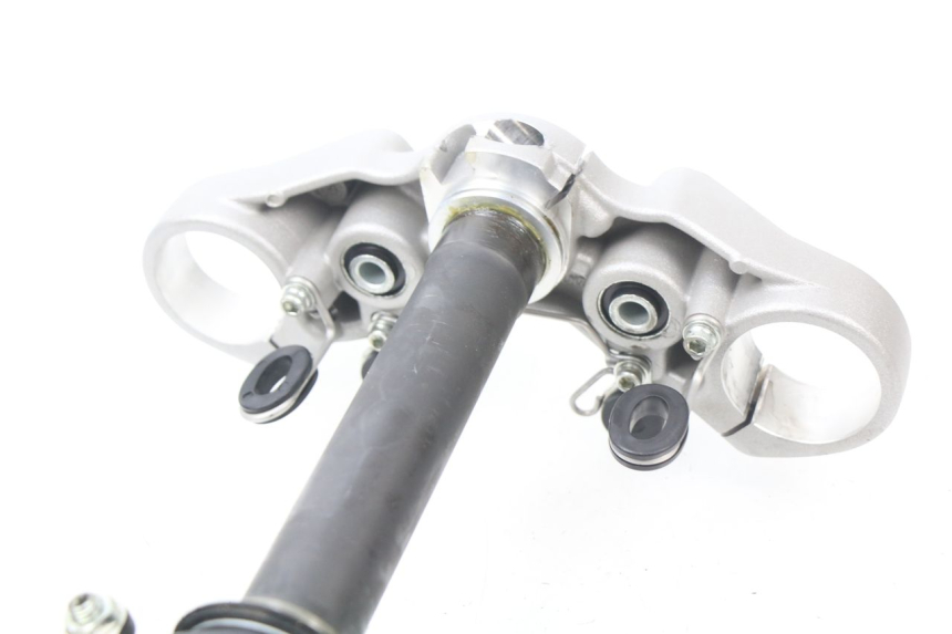 photo de HORQUILLA DUCATI M796 MONSTER 796 (2010 - 2014) - Detalles de los puntos de fijación