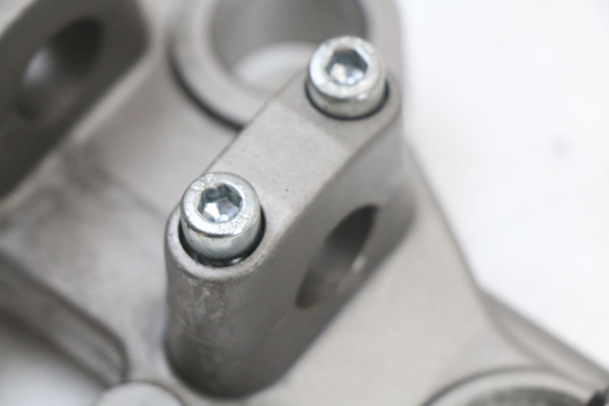 photo de HORQUILLA RIEJU MRT 50 (2018 - 2021) - Primer plano técnico