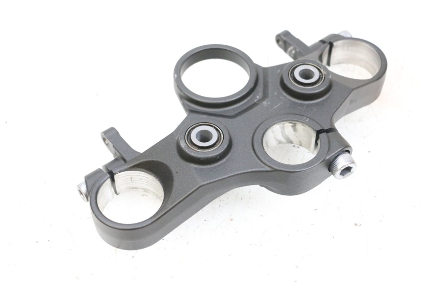 photo de HORQUILLA YAMAHA MT-07 MT07 ABS 700 (2018 - 2020) - Detalles de los puntos de fijación