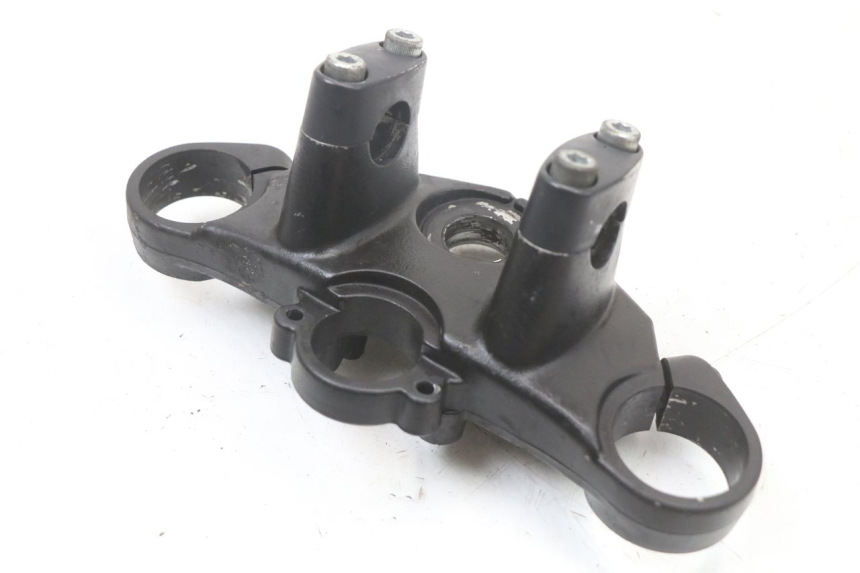 photo de T SUPERIOR DE LA HORQUILLA. HONDA NTV DEAUVILLE 650 (1998 - 2001) - Primer plano técnico