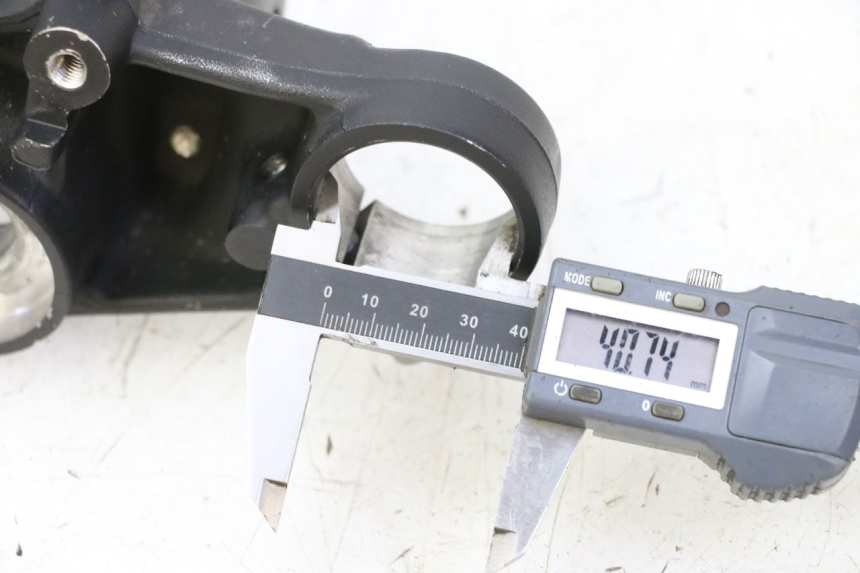 photo de HORQUILLA HONDA NTV DEAUVILLE 650 (2001 - 2006) - Detalle de la pieza