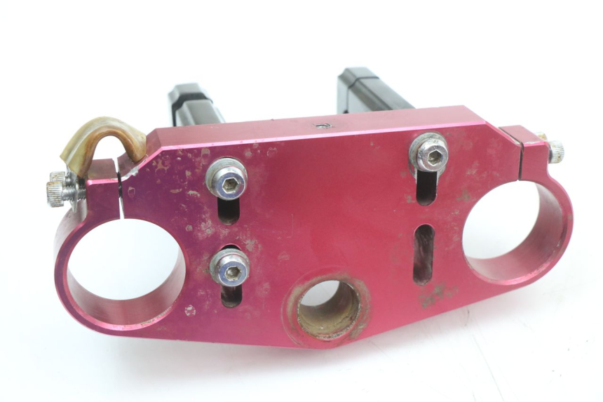 photo de HORQUILLA YCF PIT BIKE 125 (2010 - 2018) - Detalles de los puntos de fijación