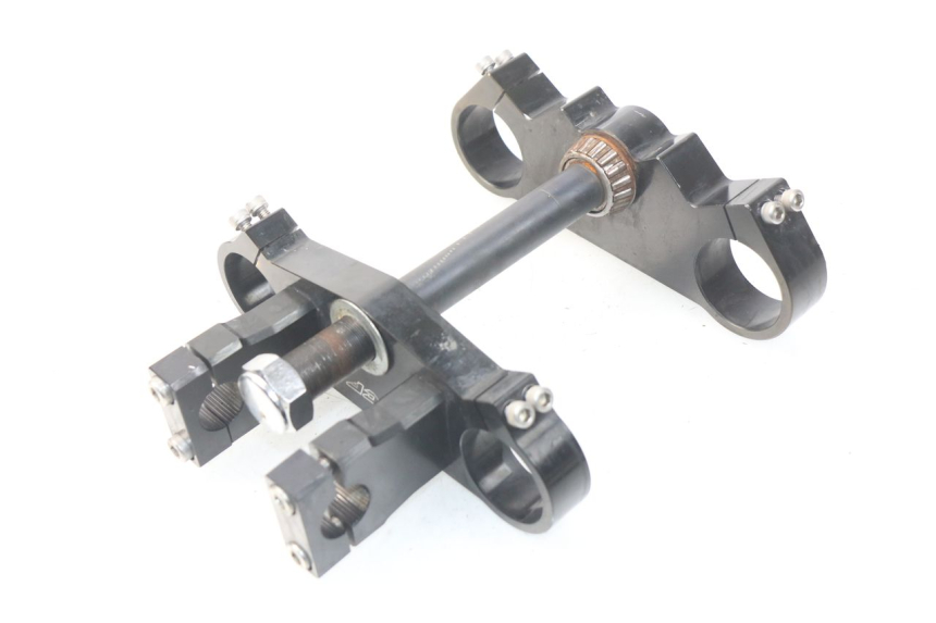 photo de HORQUILLA YCF R-START 125 - Detalles de los puntos de fijación