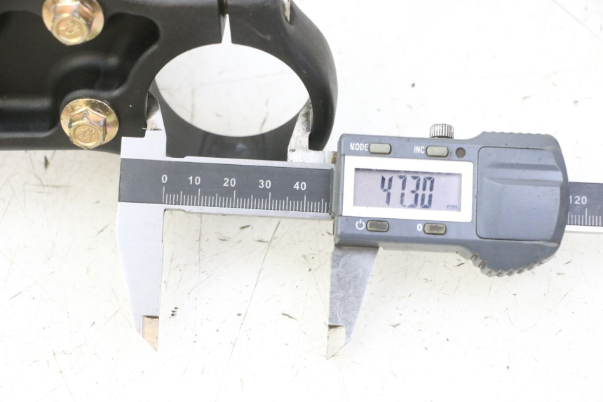 photo de HORQUILLA APOLLO RFZ 150 - Detalle de la pieza