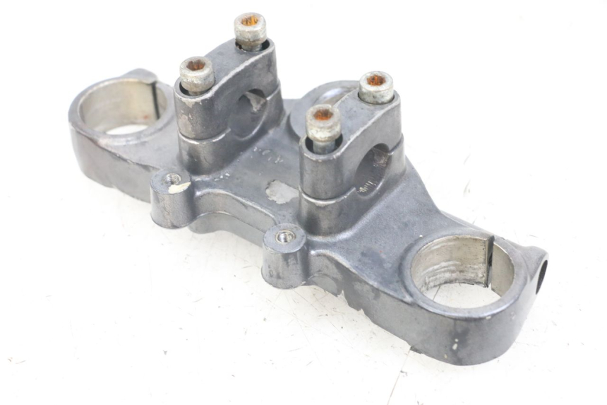 photo de T SUPERIOR DE LA HORQUILLA. DERBI SENDA SM X-TREME 50 (2006 - 2010) - Primer plano técnico