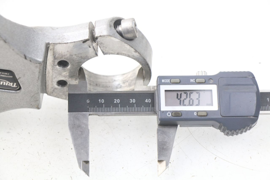 photo de HORQUILLA TRIUMPH SPRINT ST ABS 1050 (2005 - 2007) - Otra perspectiva