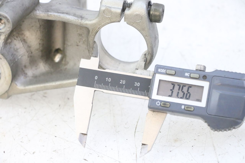 photo de HORQUILLA YAMAHA TDR DELTABOX 125 (1997 - 2003) - Otra perspectiva