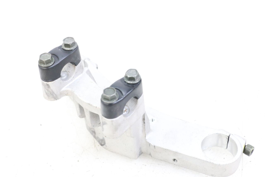 photo de T superior de la horquilla. KYMCO XCITING 250 (2006 - 2009) - Detalle de la pieza