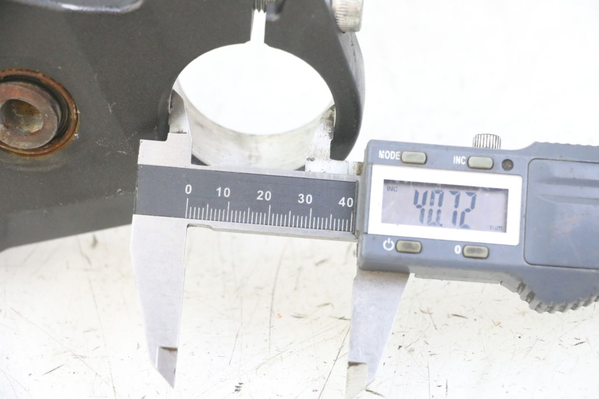 photo de HORQUILLA YAMAHA XJ6 ABS 600 (2008 - 2016) - Primer plano técnico